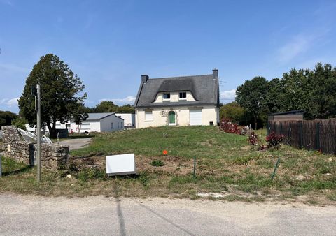 Terrain de 419 m2 entre terre et mer, dans un bel environnement à Plouhinec