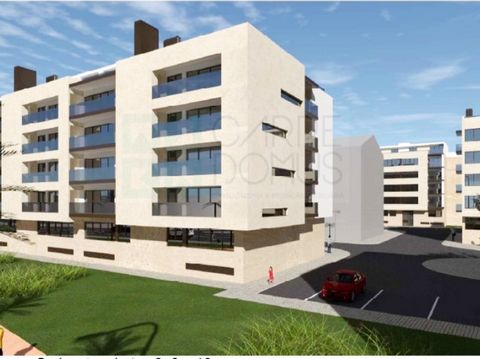 Terrain de construction avec permis de construire payant, dans le centre de Montijo. Terrain de 234 m2 pour la construction de 10 appartements sur 5 étages, plus des salles de stockage au dernier étage (grenier), qui intègre également le duplex du 4è...