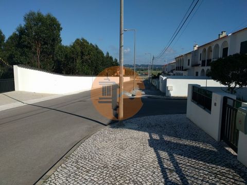 Grundstück des städtischen Baugrundstücks in Sao Martinho do Porto. Das Hotel liegt nur wenige Minuten vom Strand entfernt. In der Nähe aller Arten von Dienstleistungen und Handel. Nutzen Sie diese Gelegenheit und markieren Sie jetzt Ihren Besuch.!!!...