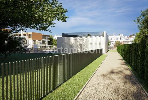 Magnifici appartamenti a Cabanas de Tavira, a 300 metri dalla linea di galleggiamento! Gli appartamenti sono in costruzione, hanno ottime superfici che vanno dal T1 al T2, con ampi balconi, terrazzi e posti auto. Questo appartamento ha una superficie...