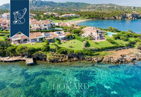 Framed by the Gulf of Cala del Faro in Porto Cervo, this stunning sea-front villa for sale overlooks one of the most beautiful parts of Costa Smeralda. Truly unique and in an enviable position directly facing the sea, this villa offers great privacy ...