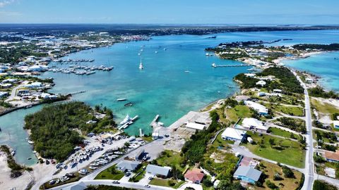 This is an extremely rare opportunity to own a piece of the harbour front in Marsh Harbour Abaco. The ---Fish House--- is centrally located and tapped directly into the commerce and tourism hub of the island where all the restaurant, marina, boat cha...