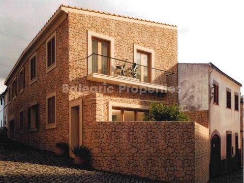 Contemporary 4 bedroom house with patio in the centre of Llubí This wonderful house, which is offered for sale in the centre of Llubí, has been built to an excellent standard and occupies an elevated corner plot , just a short walk from all the local...