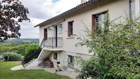 With 3 bedrooms and one bathroom, this property sits in a hedged mature garden of 2,478 m2. There is a secure, fenced in swimming pool of 9 x 4 meters with far reaching views of the Charentais countryside. The property is well presented and in good c...