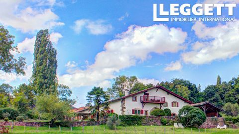 A16159 - This splendid Basque farmhouse is in the heart of the glorious Pays-Basque, with Atlantic beach resorts just 50 minutes away. The famous town of St-Jean-Pied-de-Port is 10km away, as is the Spanish border - and Pyrenean ski resorts are about...