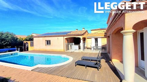A24487CMA34 - A super modern and spacious house in excellent condition with 137 m²(approx.) of living space, situated on a plot of 650 square metres. The villa boasts the following features: 50m² of open-plan living room/ dining area with large frenc...