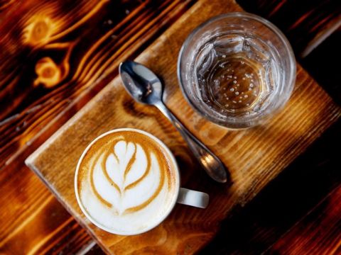 CAFE -- HAWTHORN -- #6937254 coffee shop * LOCATED IN HAWTHORN * $9,000 per week, 90 seats * Open for 5 days only, long term lease for 15 years * The same owner has been doing it for 13 years and is stable * Profitable and easy to manage Sale: $220,0...