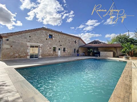 Romain LEFRANC invites you to discover this exceptional stone property, completely renovated, a real gem which offers a harmonious blend of traditional charm and contemporary comfort. Situated in a peaceful setting with pleasant views, this 5 bedroom...