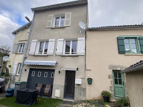 EXCLUSIVE TO BEAUX VILLAGES! What a perfect location, and what lovely condition this 2 bedroom townhouse is in. With every facility on your doorstep in this lively town, with a main station, is this fully renovated 3 floor home. The house is newly do...