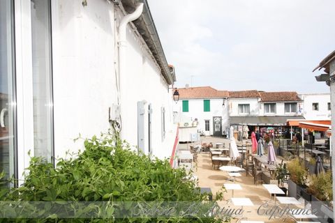 Dpt Charente Maritime (17), à vendre LES PORTES EN RE maison P7 de 160 m² - Terrain de 140,00 m²