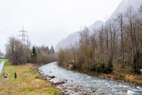 Questa casa vacanze indipendente per un massimo di 25 persone si trova a Sankt Gallenkirch-Gortipohl nel Vorarlberg, direttamente in uno dei comprensori sciistici più grandi dell'Austria, il comprensorio sciistico Silvretta-Montafon. La casa vacanze ...