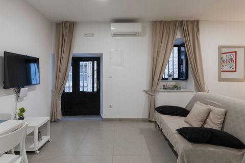 Apartment Navigator is self catering accommodation located in the heart of The Old Town of Dubrovnik, surrounded by City Walls. Apartment of 33 square meters is very nice, modern and new, with nice ambient colors, new big kitchen with microwave, frid...