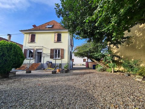 Maison 6 pièces avec grange et dépendance sur 5,58 ares de terrain