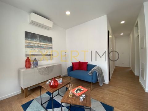 Ext. 7043 2 bedroom flat perfect for those looking to invest or simply enjoy the charm of Lisbon. Apartment with stunning views over the Tagus River fully equipped and furnished. inserted in an old building in a traditional and tourist neighbourhood,...