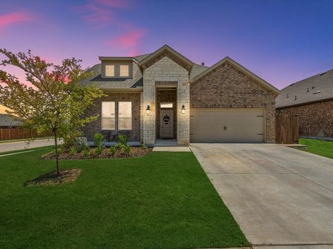 Welcome to this beautiful four-bedroom, three-bath home situated on a prime corner lot in the top-rated master-planned community of Silverado. This residence features an open floor plan perfect for modern living, with a gourmet kitchen adorned with q...