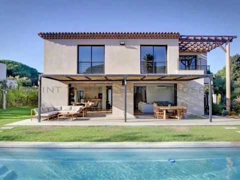 Villa neuve à pieds de la plage