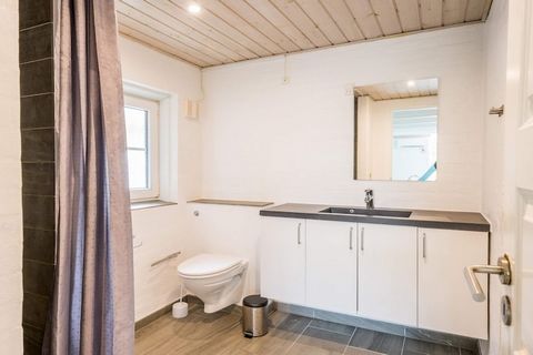 MAX 2 DOGS - NO YOUTH GROUPS - The house has undergone a modernization in 2020 Pool size: 7.0 x 3.0 x 1.35 m. - On a nice enclosed natural plot next to a protected area, this lovely pool house is located. there in addition to the lovely large pool wi...