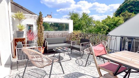 Maison non mitoyenne avec garage jardin et dépendance