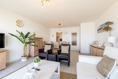 Perched on the 9th floor with sweeping views of the North Sea, this light-filled apartment offers a perfect coastal retreat for couples or small families. Located in the heart of Blankenberge on the Zeedijk, it features front and back terraces where ...