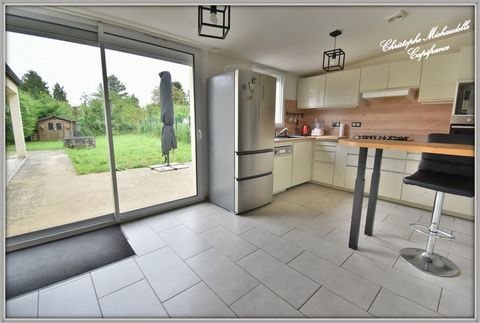 Christophe Michaudelle - Capifrance - vous propose : proche MEAUX / Saint Soupplets, à Varreddes maison mitoyenne 4 pièces, 2 ou 3 chambres, jardin et son abri - terrasse couverte