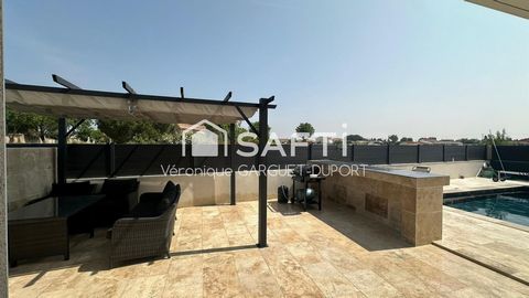 Plain-pied récent avec piscine et stationnements