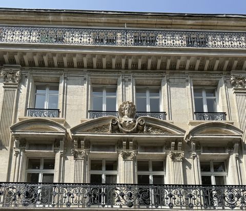 APPARTEMENT DE CARACTERE