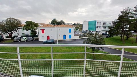 ROYAN 17200. Appartement lumineux traversant de 60 m² habitable avec balcon exposé sud ouest