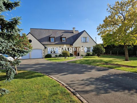 A 10 mn de Mayenne sur la commune de Belgeard. Pavillon 6 pièces 153 m² tout confort