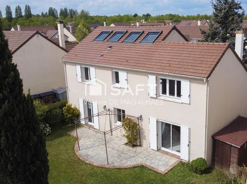 Grande maison familiale au calme dans une impasse