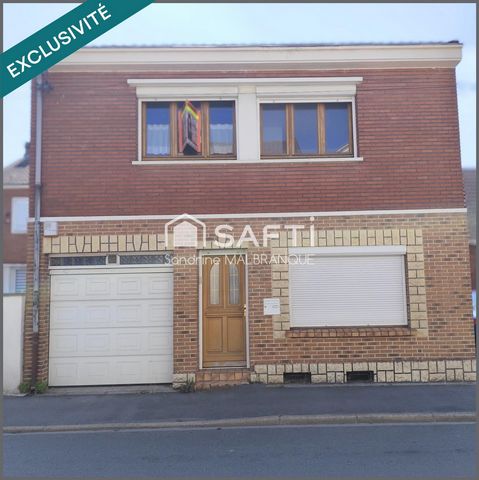 Maison individuelle de semi plain pied plus de 119m2 de semi plain pied,4 chambres, jardin clos et garage