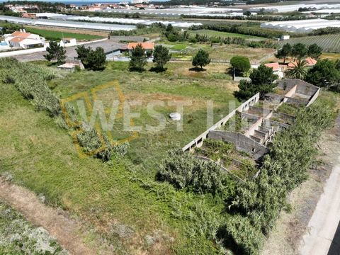 EXCLUSIVE WEST LIFE - Completely flat urban land, with a total area of 4,280 m2, an excellent opportunity for companies or investors looking for a versatile land with great potential for appreciation and feasibility of construction with the new PDM, ...