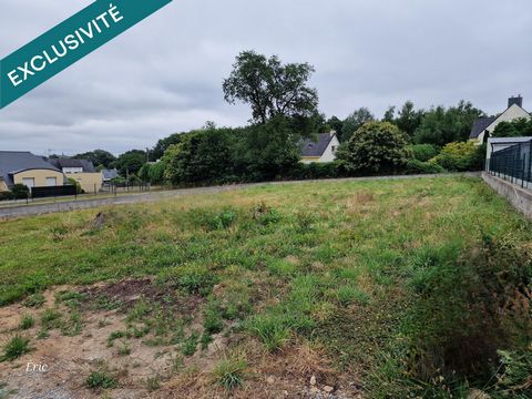 Très beau terrain viabilisé de700m2 proche bourg.
