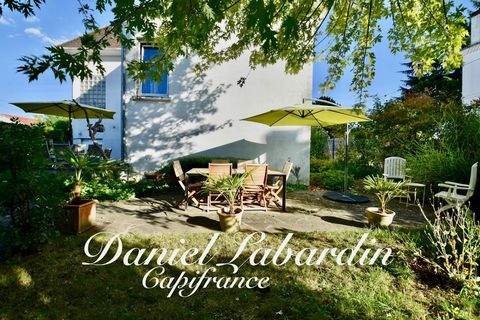 Dpt Lot et Garonne (47), à vendre MARMANDE maison P8 de 190 m² - Terrain de 732,00 m²