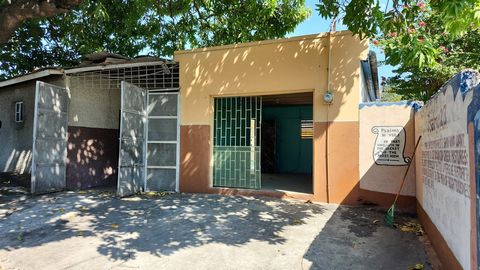 This is a light commercial corner lot situated along Lyndhurst Road. The property was previously used as a factory specializing in agri-processing and agricultural exports.