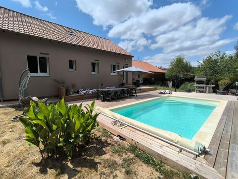 Tres belle maison contemporaine avec piscine