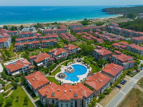 Appartement op de begane grond met toegang tot de tuin | Green Life Beach Resort, Sozopol Op zoek naar een gezellig huis aan zee met directe toegang tot een groene tuin? IBG Real Estates presenteert dit comfortabele appartement met 1 slaapkamer in he...