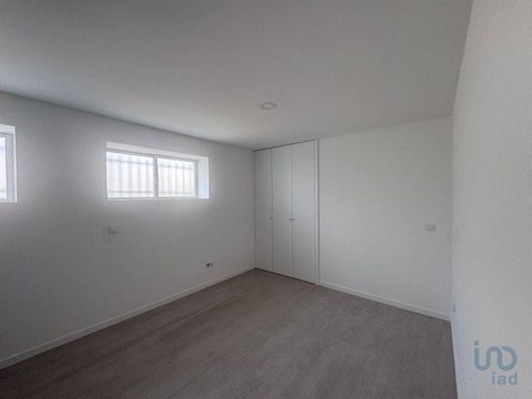 Espaço Moderno no Centro da Cidade – Ideal para Serviços ou Profissões Liberais! Procura um espaço versátil, com estilo moderno e localização privilegiada? Este T0 é a solução perfeita para quem deseja abrir ou expandir o seu negócio no coração da ci...