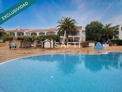 This charming property is the perfect opportunity for those looking for a relaxed lifestyle in a privileged natural environment. In addition, it is within walking distance of the white sandy beach and crystal clear waters of Son Parc, where you can e...