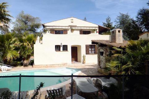 On the heights of Cannes, 6 km from the beach of La Napoule, magnificient provencal bastide of 360 m² including an apartment of 178 m² and two apartments two rooms of 58 m² and 66 m², swimming pool with waterfall, pool house, large terraces, superb l...