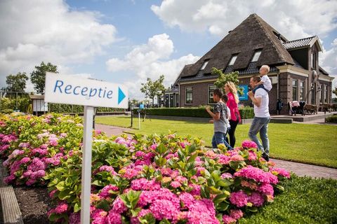 This nice, detached chalet with outdoor sauna and spa is located in the beautifully designed holiday park Park Westerkogge. Surrounded by greenery, yet only 8 from the pleasant, historic port town of Hoorn. The single-storey, comfortably furnished ch...