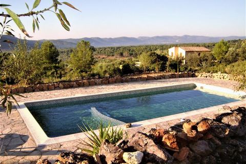 Why stay here Take a refreshing dip in the private swimming pool of this beautiful farmhouse in Culla, Valencia. With many original elements like thick stone walls and wooden beams, it is a good choice for a holiday with family or friends. Things to ...