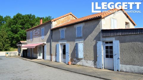A13223 - La Rochefoucauld sector. Spacious village property comprising, on the ground floor, bar-restaurant area of ​​150m2. Upstairs: 150m2 to renovate. Barn and small outbuilding. Land of 3000m2. Information about risks to which this property is ex...