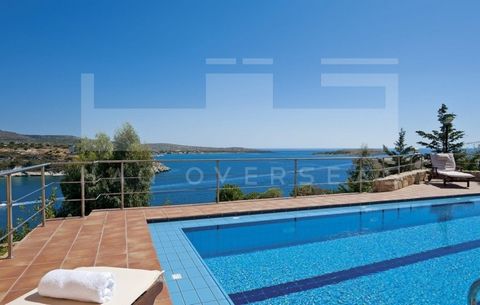 These two luxury villas for sale in Akrotiri, Chania are located by the beach of Loutraki and offer direct access to the crystal clear waters of Loutraki beach, through a private path. The two villas are almost identical, have private pools, and have...