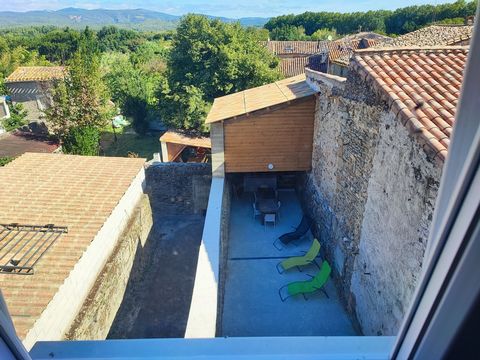 Village in the Minervois with all amenities House with courtyard and garage/laundry room Ground floor Kitchen, living room, pantry, toilet 1st: 3 bedrooms, shower room, toilet with shower pt 2nd : 2 bedrooms, shower room/ WC NO WORKS, COME AND VISIT ...
