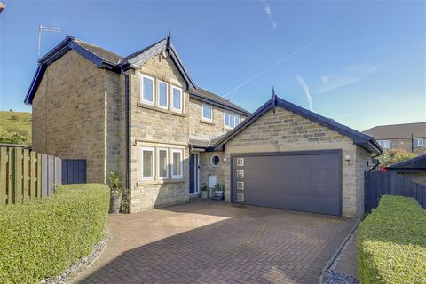 A Superb 4 Bedroom Detached Family Home, With Lovely Presentation Throughout. Sun Room, Summerhouse / Outdoor Room with Multi Fuel Burner, Hot Tub, Integral Garage, Off Road Driveway Parking, Garden & Patio To Rear - SO MUCH TO OFFER, VIEWING HIGHLY ...