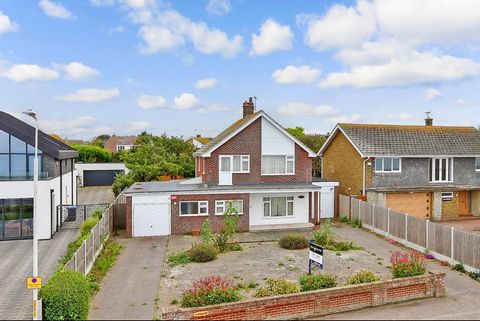 This house has been in our family for the past 23 years and they have lived nearby for the previous 17 years as they loved the location. It is wonderful to be able to wake up every morning to the wonderful views and the clifftop offer delightful plac...