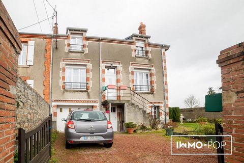 Immo-pop, the fixed price real estate agency offers this Type 7 house of 117 m² on a plot of 500 m² (avenue George Sand - Aigurande), close to shops, schools. House in residential area in the heart of Aigurande! It consists on the ground floor of an ...