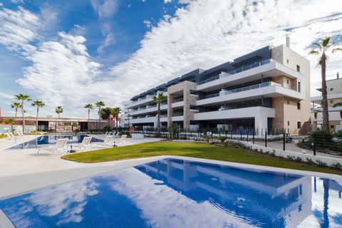 La urbanización Flamenca Villadg es considerada una de las más bellas de la zona de Orihuela costa. Apartamento de 80 m2, Terraza con vistas panorámicas a la piscina y al parque. Salón, cocina americana, 2 Dormitorios con armarios empotrados, 2 baños...