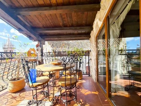 A charming stone house is now available for sale in Šibenik old town. Nestled in a street in the center of Šibenik's rich cultural and historical heritage, this property offers a traditional architecture and modern interior, making it a perfect choic...