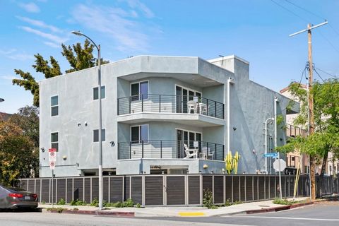 Welcome to this stunning triplex in the heart of Hollywood, California, built in 2018. This modern building offers three spacious units, each with three bedrooms and two bathrooms, making it an ideal choice for families, professionals seeking a luxur...